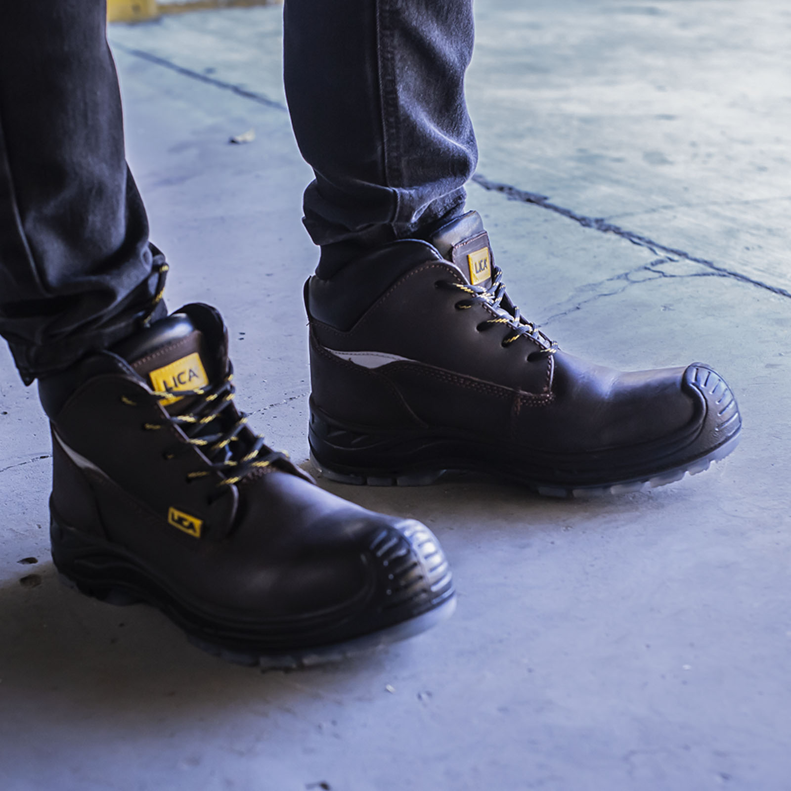 Bota de trabajo con casquillo Mod.107Café - Image 10